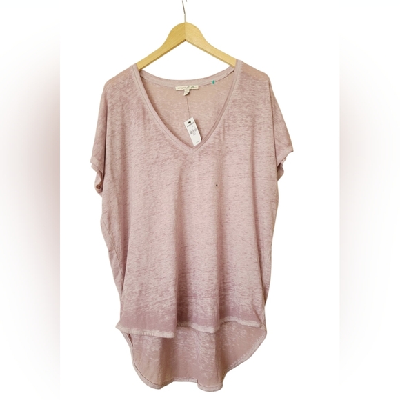 Express Women's V-Neck Top Size Meduim - Picture 2 of 4